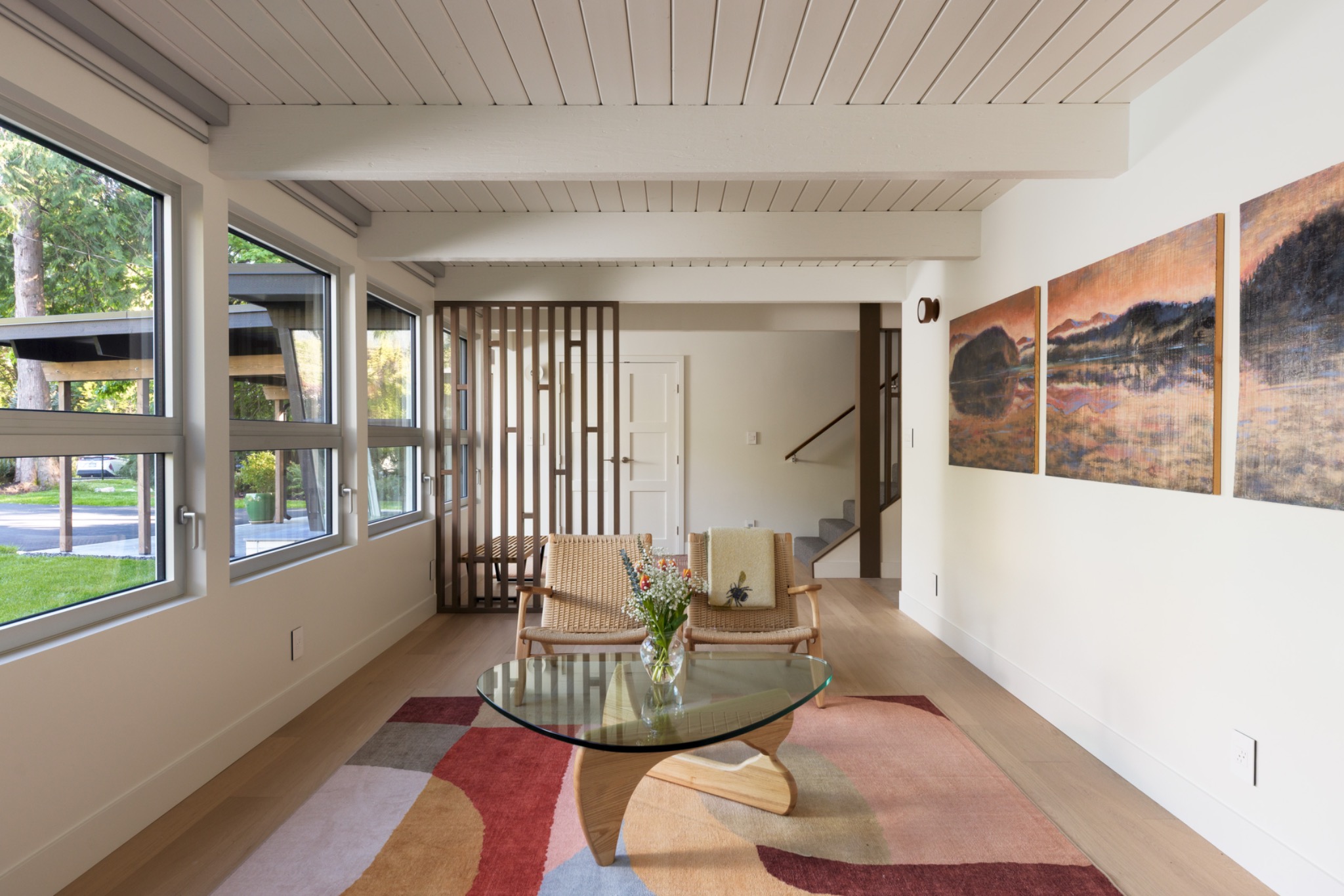 Salon with original post-and-beam rhythm